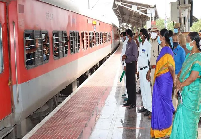 dindigul district migrant workers trains 